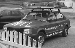 HFK har sin Celica med kvalme uttrykk, NIL har kadett med flytebrygge